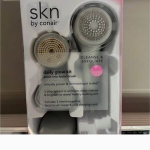 SKN By Conair Daily Glow Kit Sonic Facial Brush - Brand New